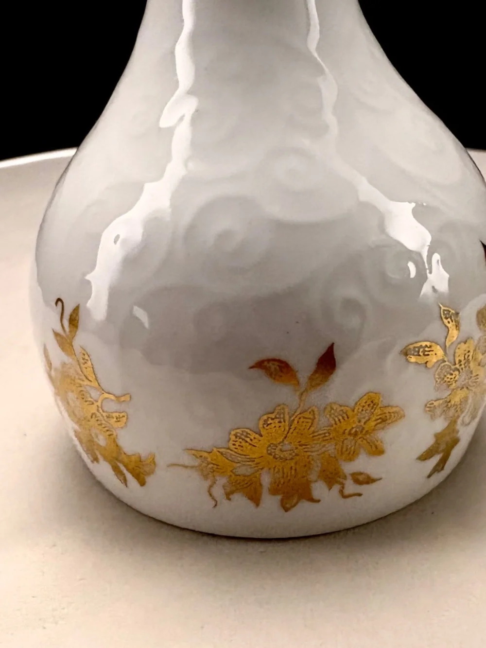 Vtg Crown Staffordshire Aristocrat Bud Vase Fine Bone China Gold Floral England